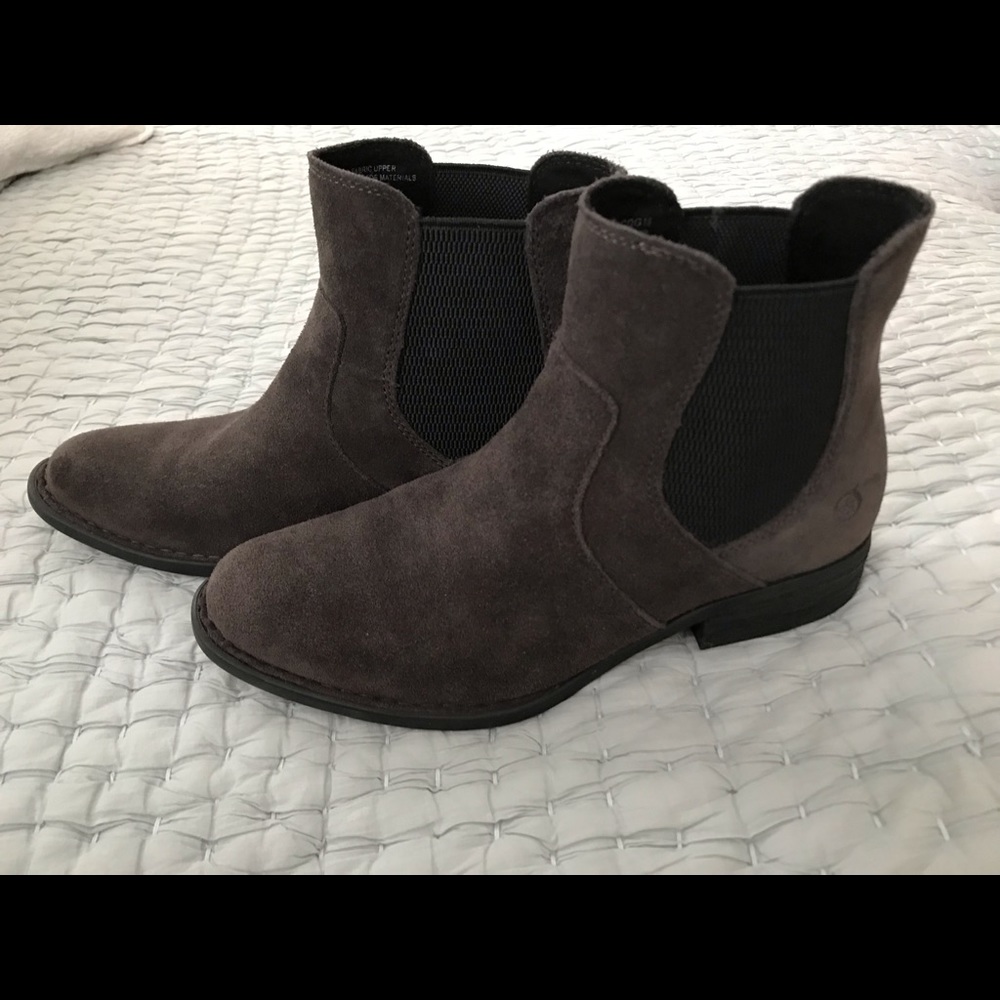 Born Chelsea Boots